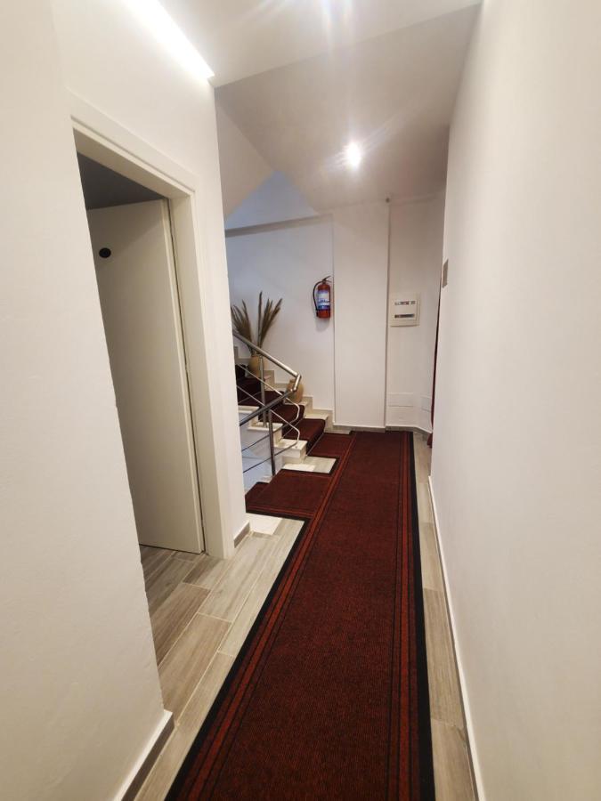 Bs Hotel Durrës Eksteriør bilde