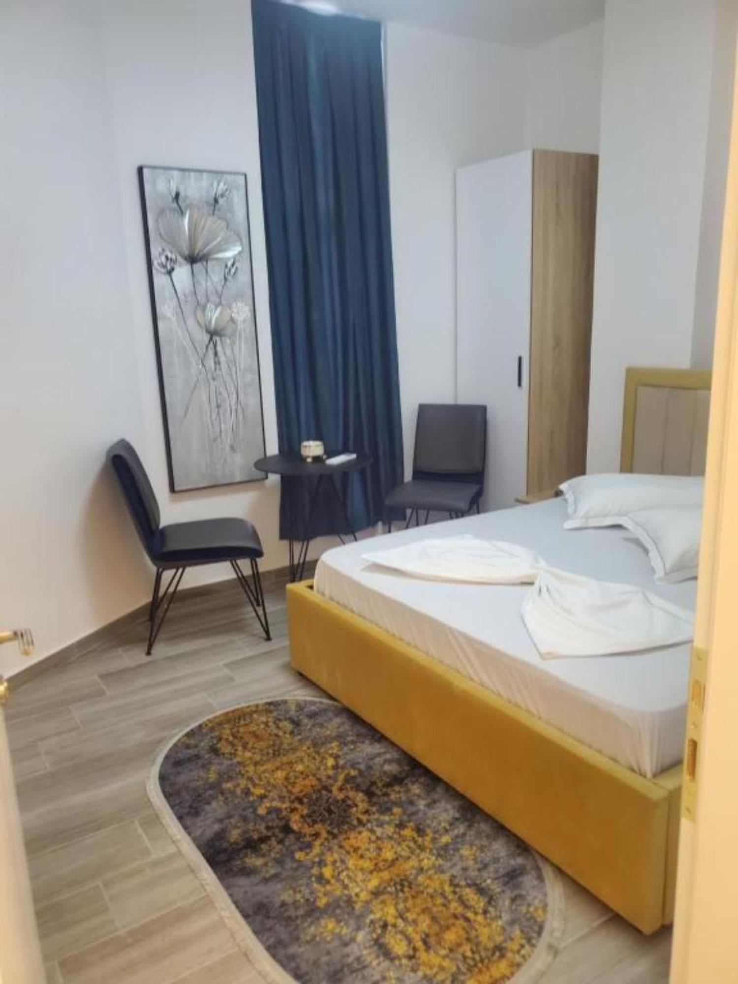 Bs Hotel Durrës Eksteriør bilde